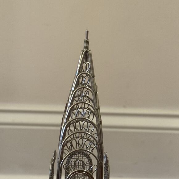 Design Ideas Doodles Destinations Wire Art Chrysler Building New York City 12" - Picture 11 of 16